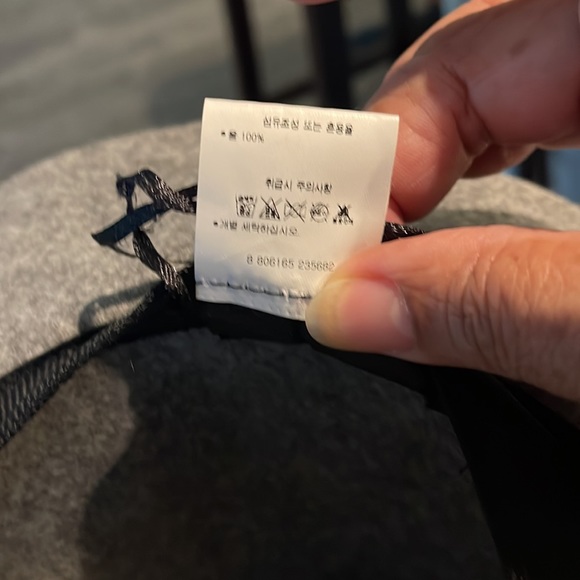 Gray wool blend fedora like new fits one size. Fashion statement pre owned - Picture 10 of 12